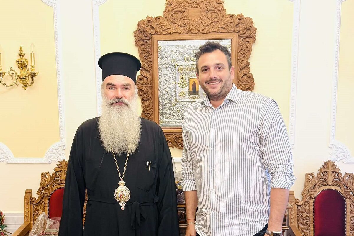 Συνάντηση του Δημάρχου Τυρνάβου με τον Μητροπολίτη Ελασσόνας Χαρίτωνα