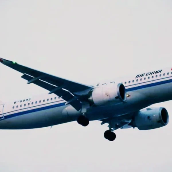 Η Κίνα προκαλεί Airbus και Boeing: Το C919 πραγματοποιεί σήμερα την πρώτη του τακτική διεθνή εμπορική πτήση