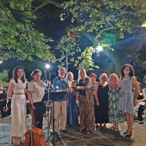 Βράβευση του συλλόγου Εικαστικών στο χορωδιακό φεστιβάλ Ανάβρας Αγιάς