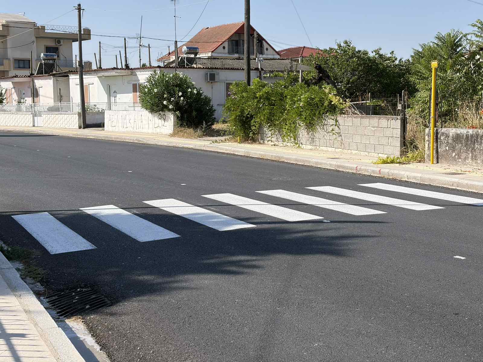 Ολοκληρώνεται η διαγράμμιση στην οδό Λαρίσης στον Αμπελώνα