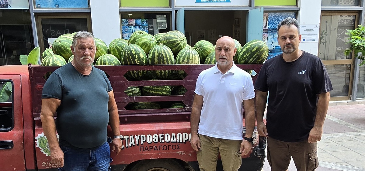 Παραγωγός προσέφερε 2 τόνους καρπούζια στο Κοινωνικό Παντοπωλείο