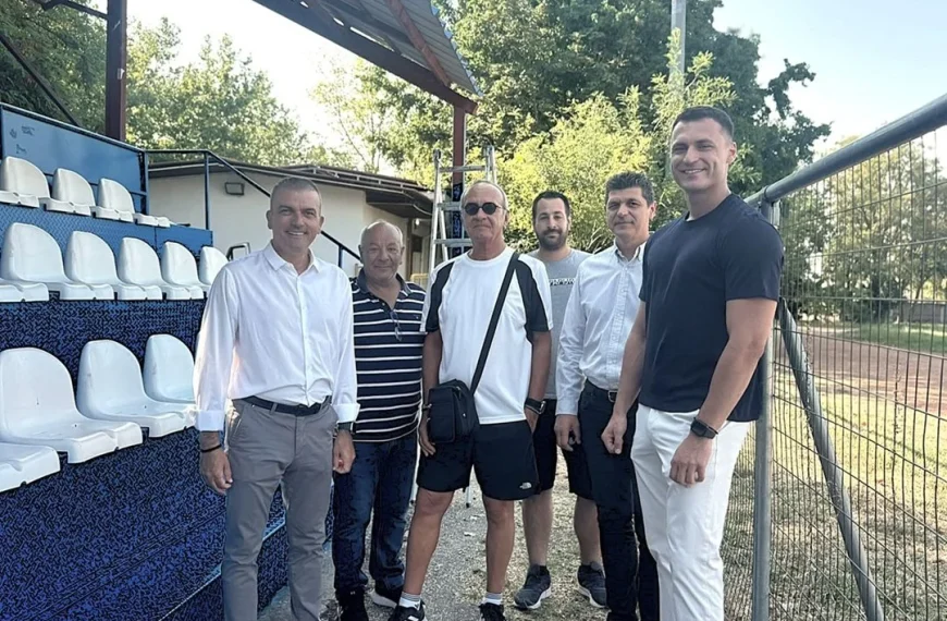 Νέες κερκίδες στο γήπεδο ποδοσφαίρου του πυρήνα «Κουκουλίτσιος – Μουσιάρης»