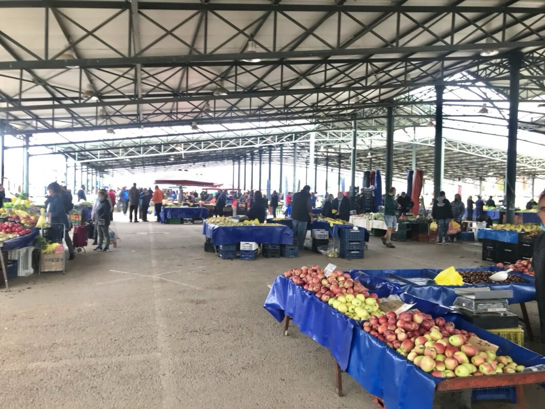 Που θα γίνει αύριο η λαϊκή αγορά στα Φάρσαλα λόγω της εμποροπανήγυρης