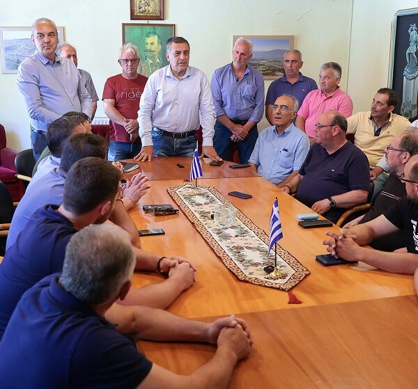 Η Περιφέρεια χρηματοδοτεί με 400.000 € την αγροτική οδοποιία στο Λιβάδι Ελασσόνας
