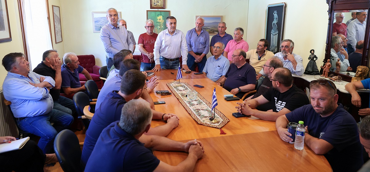 Η Περιφέρεια χρηματοδοτεί με 400.000 € την αγροτική οδοποιία στο Λιβάδι Ελασσόνας