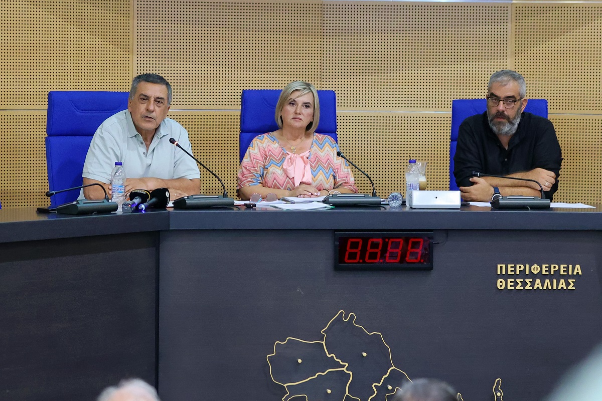 Η Περιφέρεια Θεσσαλίας ανοίγει τον φάκελο των πληρωμών για το «μπάζωμα» των Τεμπών