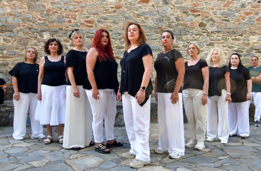 «Στον Κύκλο των Γυναικών» από τον Χορίαμβο