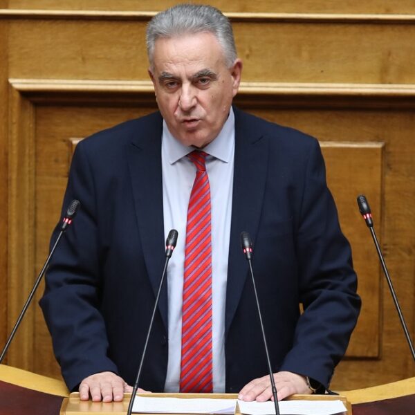 Στη «μάχη» κατά του αφθώδους τα Κτηνιατρικά Κέντρα Θεσσαλονίκης και Λάρισας