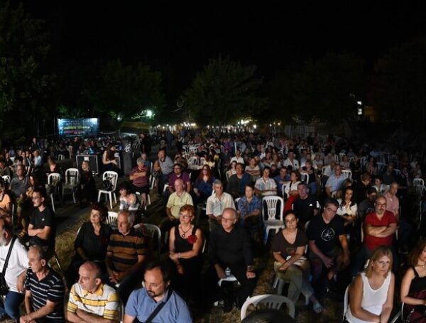 Πλήθος κόσμου χθες στην 1η μέρα του φεστιβάλ της ΚΝΕ που συνεχίζεται κανονικά σήμερα
