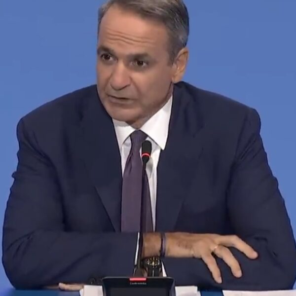 Βλέπει αυτοδυναμία και εκλογές την άνοιξη ο Κυρ. Μητσοτάκης