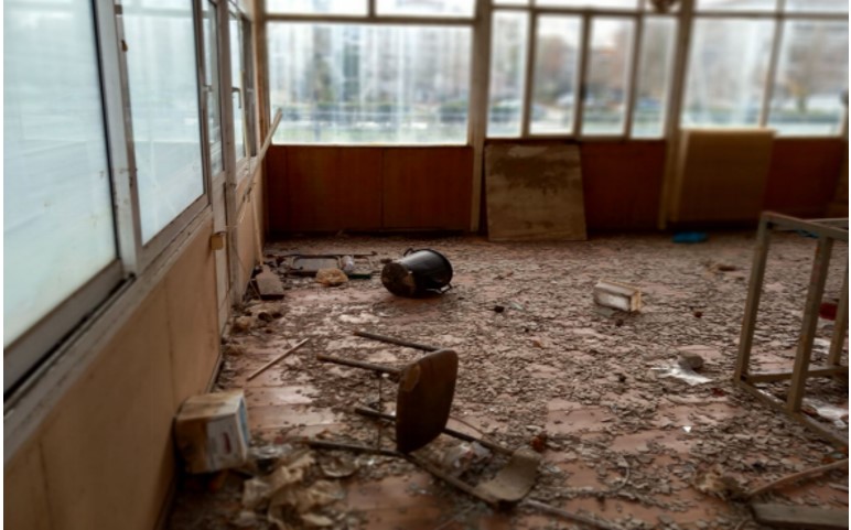 Καμία μέριμνα από τη ΔΥΠΑ για τα πλημμυρισμένα καταστήματα στις Εργατικές Κατοικίες Γιάννουλης