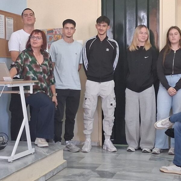 Διάχυση αποτελεσμάτων του ευρωπαϊκού προγράμματος Erasmus+ στο 11ο ΓΕΛ Λάρισας