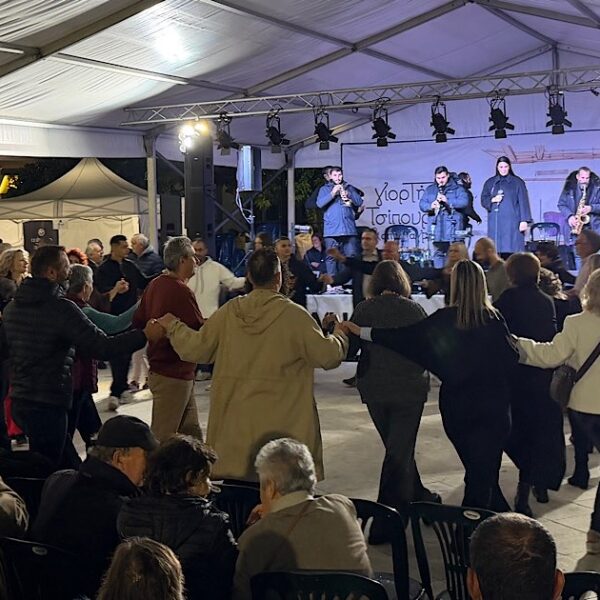 Μεγάλο παραδοσιακό γλέντι με την Bronza Banda στη Γιορτή Τσίπουρου στον Τύρναβο