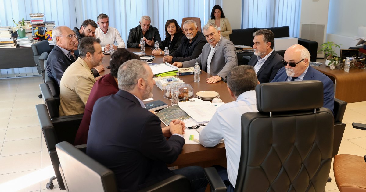 Επίσκεψη στελεχών του ΠΑΣΟΚ στην Περιφέρεια Θεσσαλίας