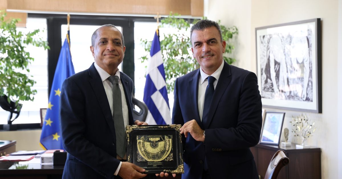 Συνάντηση Μαμάκου με τον Πρέσβη της Ινδίας στη Λάρισα