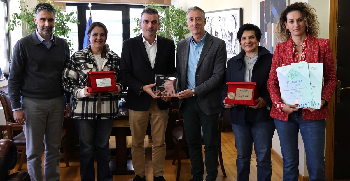 Δήμος Λαρισαίων: Τιμά την InDONNAtión για τη δυναμική επιστροφή της στη διεθνή διαγωνιστική σκηνή