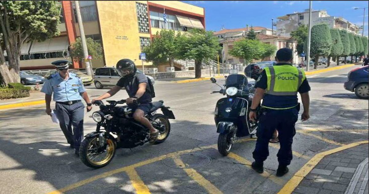 111 παραβάσεις για μη χρήση κράνους στη Θεσσαλία – Οι 85 αφορούσαν πατίνια