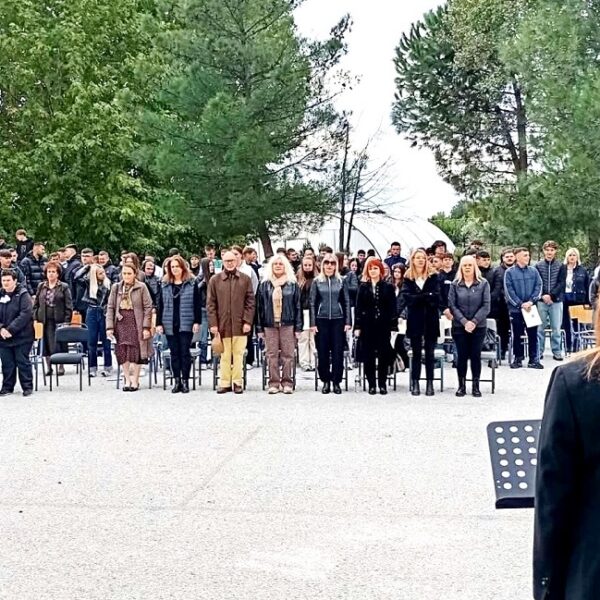 Το ΕΠΑΛ Τυρνάβου τίμησε τη Γυναίκα του ‘40