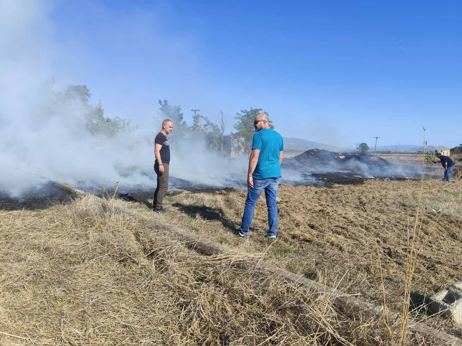 Ζητούν υπογείωση καλωδίων στον Βρυότοπο