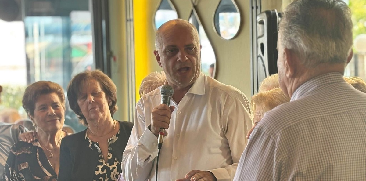 Χρ. Καπετάνος: Ο παππούς και η γιαγιά μεγαλώνουν εγγόνια και γενιές ολόκληρες με αγάπη