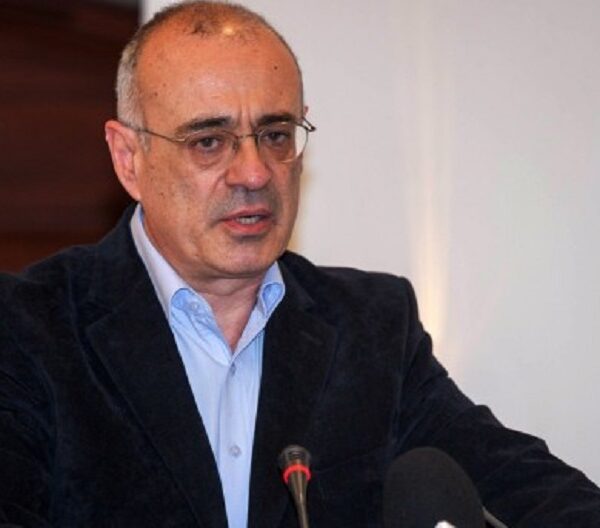 Μπορεί και πρέπει η Ελλάδα να απέχει από τις αποφάσεις της ΕΕ για το Ουκρανικό