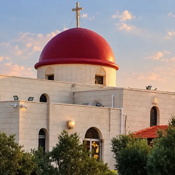 Μακελειό σε ελληνορθόδοξη εκκλησία στην Ιορδανία: 7 νεκροί και 40 τραυματίες – Τριήμερο πένθος στη χώρα
