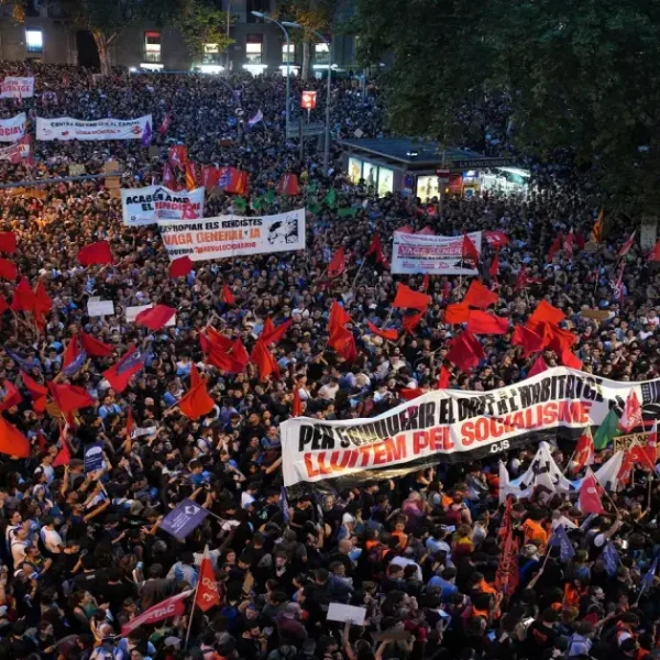 Ξεσπά η νέα γενιά σε Ισπανία και Γαλλία