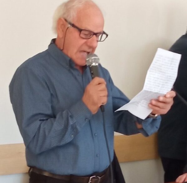Συνταξιούχοι ΟΑΕΕ Τυρνάβου: Στο πλευρό της χαροκαμένης οικογένειας που κινδυνεύει με έξωση λόγω πλειστηριασμού