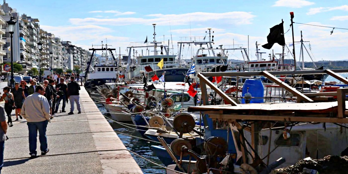 Μηχανότρατες από τη Νέα Μηχανιώνα στο Λιμάνι Θεσσαλονίκης
